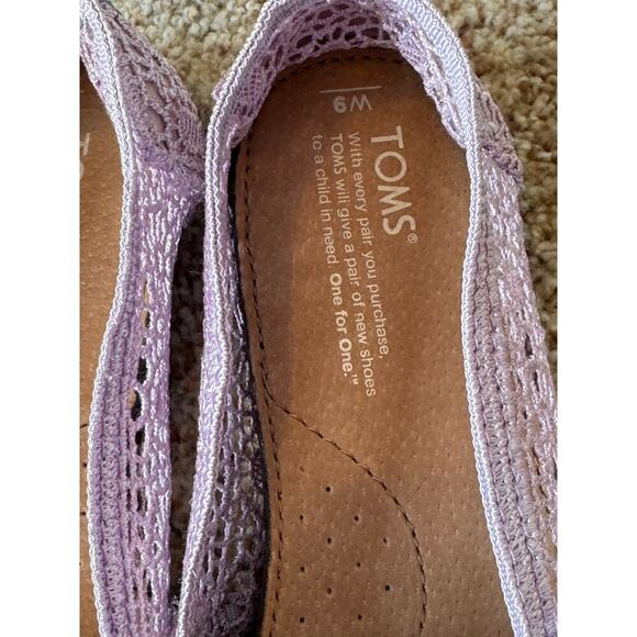 TOMS Women's Light Pink crochet espadrille slip on shoes, size 9 - Picture 4 of 10